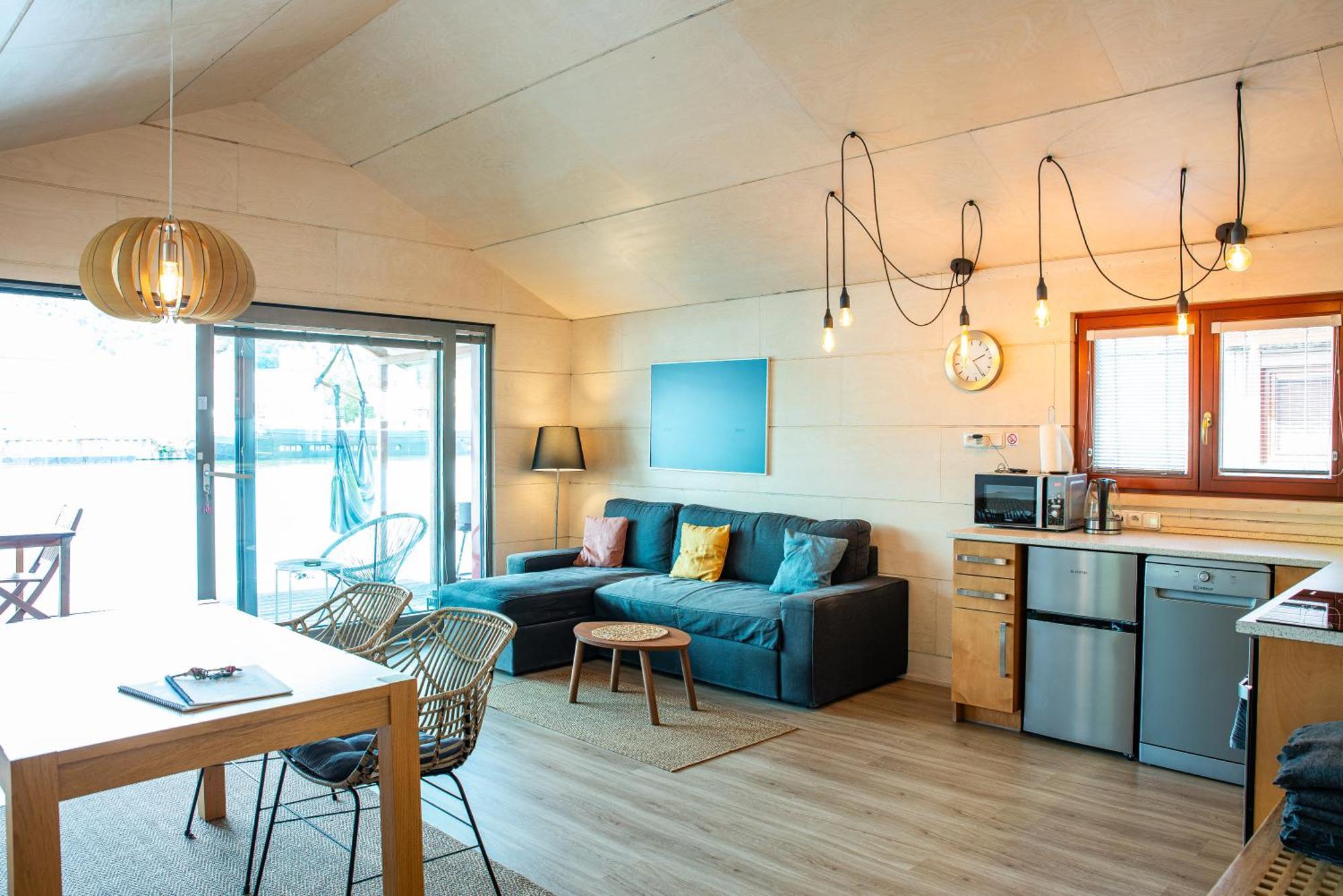 Houseboat Benjamin - Houseboats Benjamin & Franklin 호텔 프라하 외부 사진